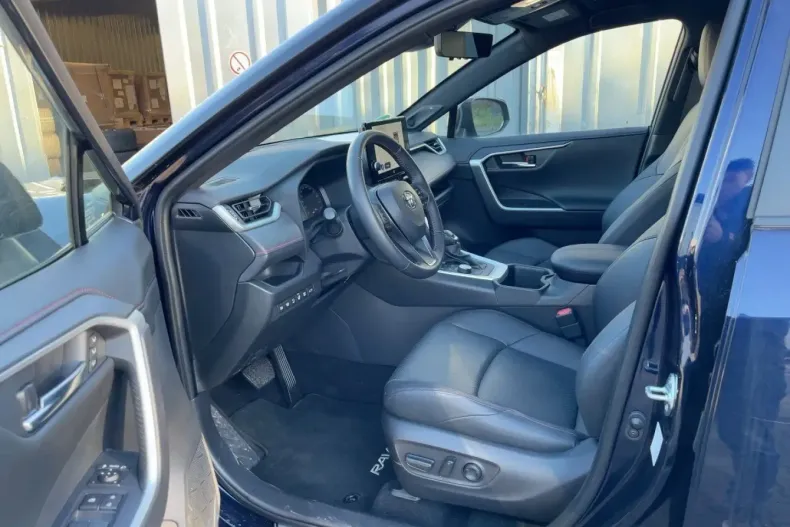 Toyota RAV4 din 2023 cu 9.741 km - oferta TOY193553 - foto 6