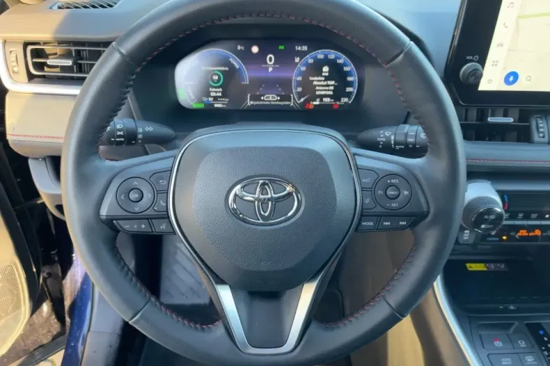 Toyota RAV4 din 2023 cu 9.741 km - oferta TOY193553 - foto 10