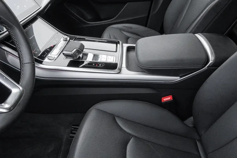 Audi Q8 din 2025 cu 21.980 km - oferta AUD193554 - foto 15