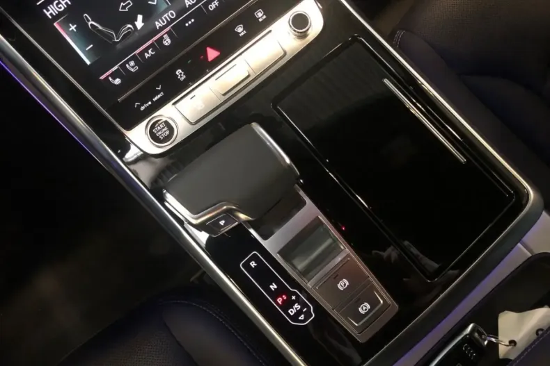 Audi Q8 din 2025 cu 20.137 km - oferta AUD193556 - foto 13