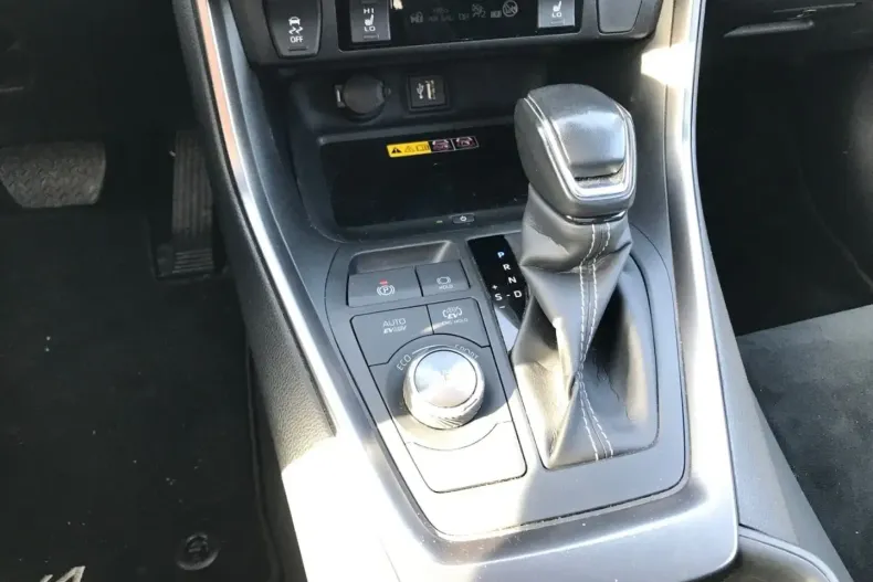 Toyota RAV4 din 2023 cu 26.577 km - oferta TOY193561 - foto 25