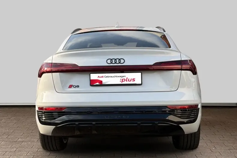 Audi Q8 din 2024 cu 28.981 km - oferta AUD193564 - foto 5
