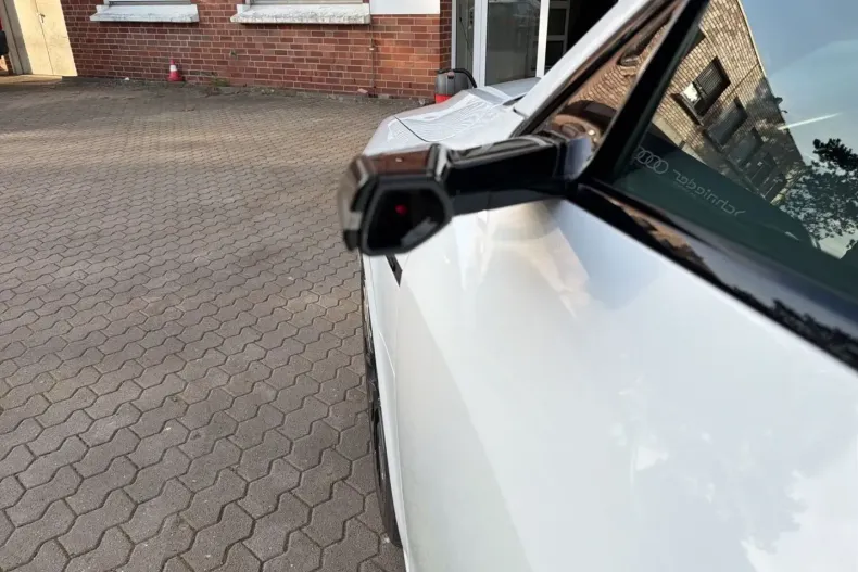 Audi Q8 din 2024 cu 28.981 km - oferta AUD193564 - foto 14