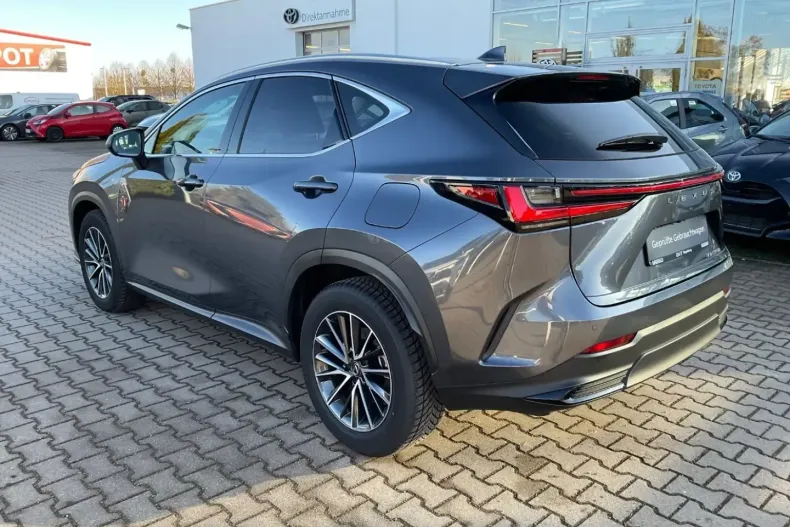 Lexus NX 350h din 2024 cu 9.114 km - oferta LEX193566 - foto 2