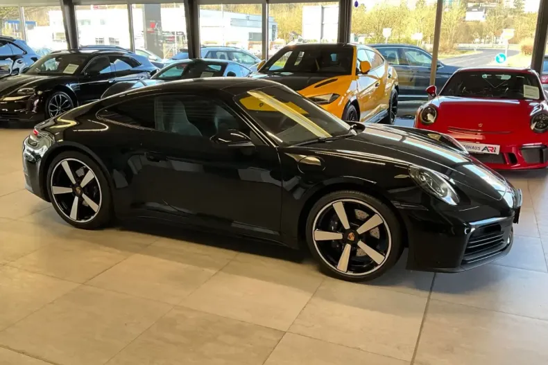 Porsche 992 din 2025 cu 2.850 km - oferta POR193570 - foto 6