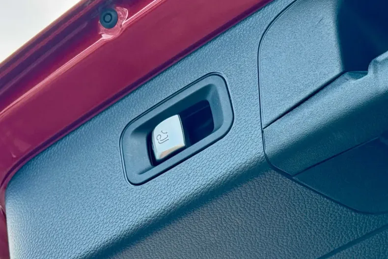 Mercedes-Benz GLC 200 (Clasa GLC) din 2022 cu 96.242 km - oferta MER193575 - foto 23