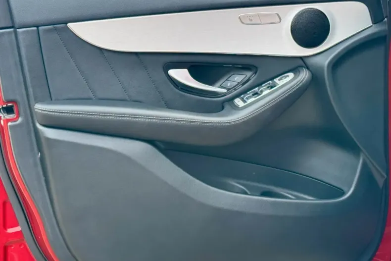 Mercedes-Benz GLC 200 (Clasa GLC) din 2022 cu 96.242 km - oferta MER193575 - foto 25