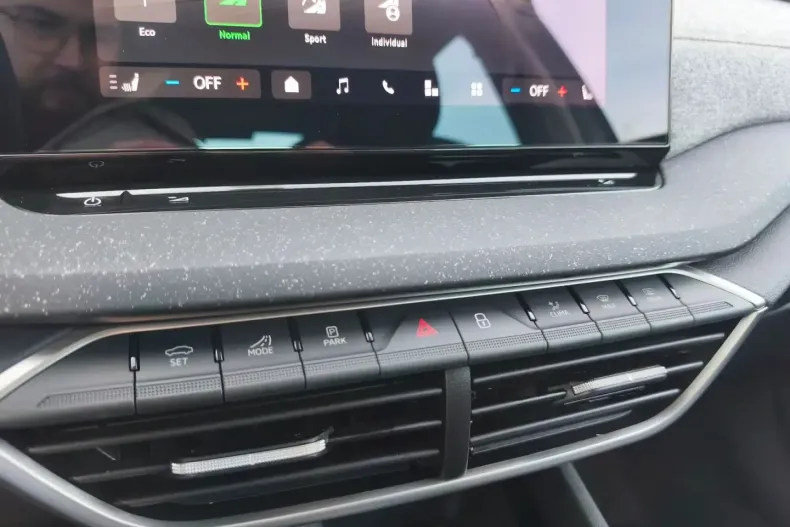 Skoda Octavia din 2026 cu 6 km - oferta SKO193584 - foto 23