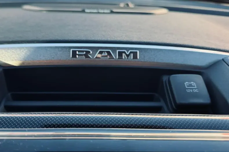 Dodge RAM din 2022 cu 99.000 km - oferta DOD193586 - foto 33