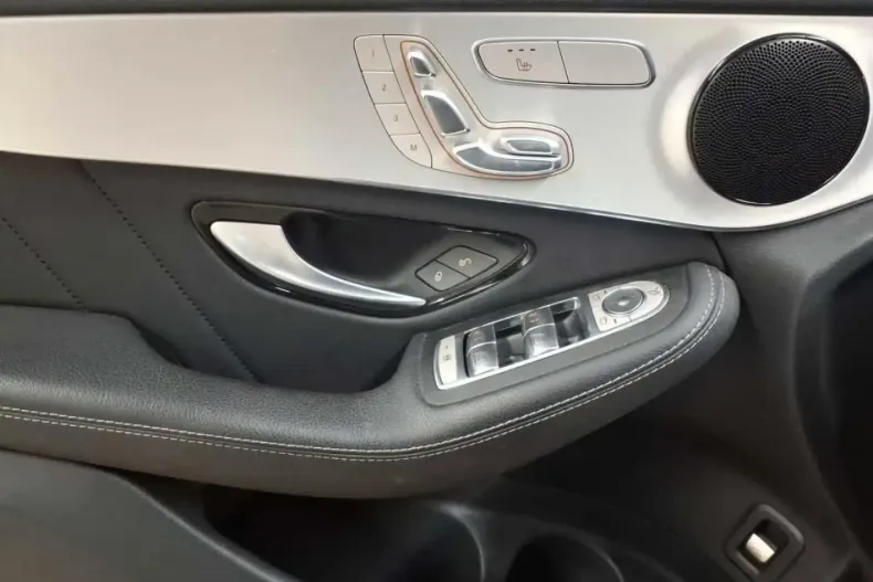 Mercedes-Benz GLC 300 (Clasa GLC) din 2022 cu 80.051 km - oferta MER193587 - foto 4