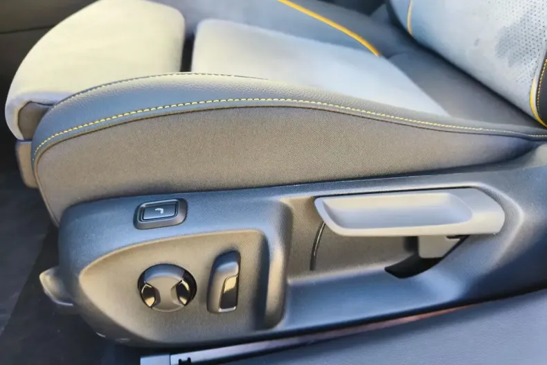 Skoda Superb din 2025 cu 5 km - oferta SKO193588 - foto 4