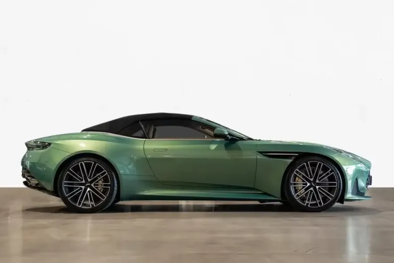 Aston Martin DB12 din 2024 cu 2.500 km - oferta AST193595 - foto 5