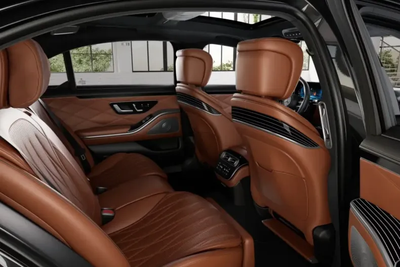 Mercedes-Benz S 63 AMG (Clasa S) din 2025 cu 16.681 km - oferta MER193596 - foto 9