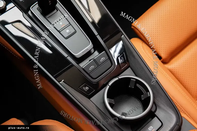 Porsche 992 din 2024 cu 4.600 km - oferta POR193605 - foto 17