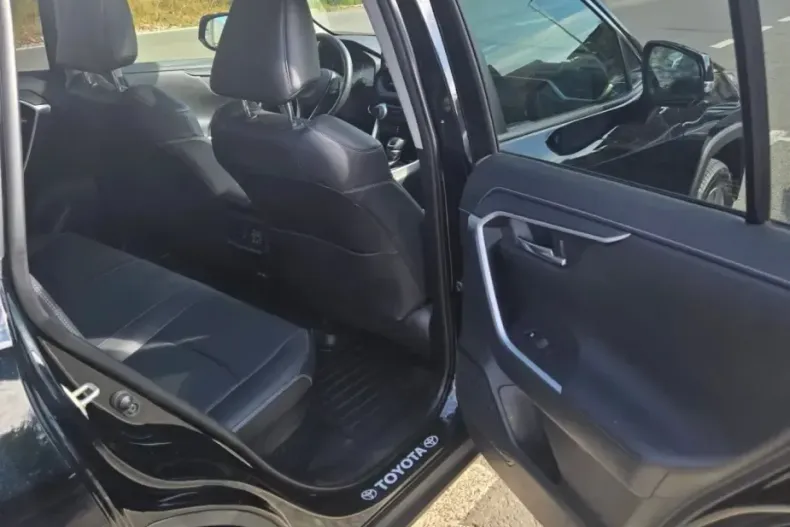 Toyota RAV4 din 2024 cu 51.000 km - oferta TOY193606 - foto 9