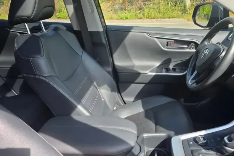 Toyota RAV4 din 2024 cu 51.000 km - oferta TOY193606 - foto 13