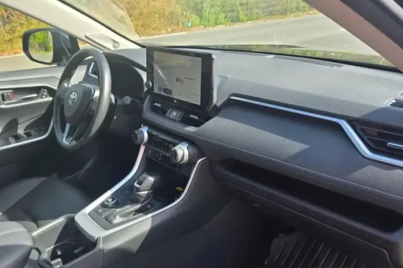 Toyota RAV4 din 2024 cu 51.000 km - oferta TOY193606 - foto 14