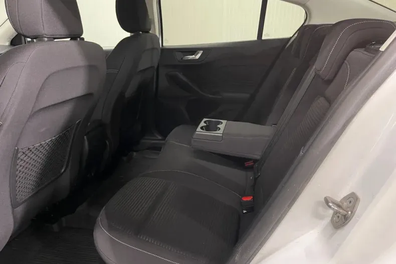 Ford Focus din 2021 cu 105.298 km - oferta FOR193612 - foto 11