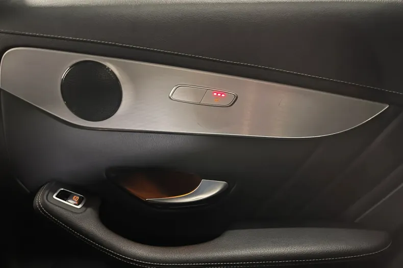 Mercedes-Benz GLC din 2021 cu 134.437 km - oferta MER193614 - foto 27