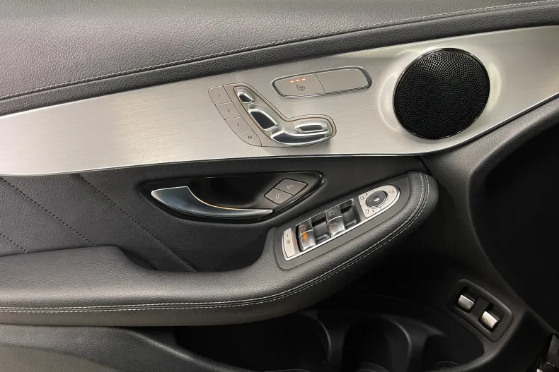 Mercedes-Benz GLC din 2021 cu 134.437 km - oferta MER193614 - foto 28