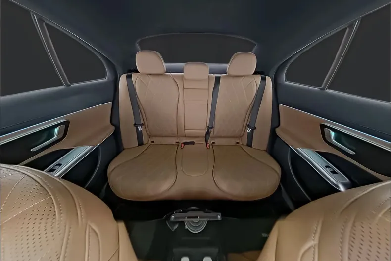 Mercedes-Benz E din 2025 cu 24.500 km - oferta MER193620 - foto 8