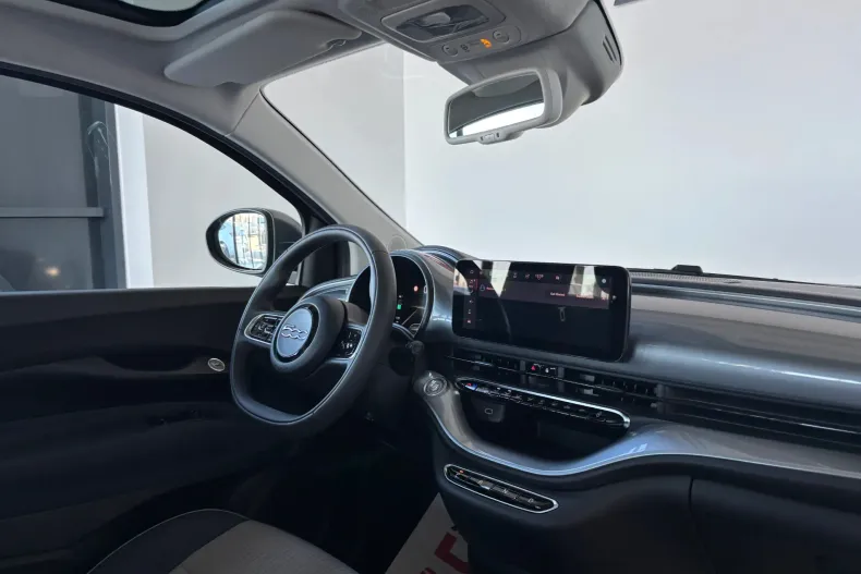 Fiat 500e din 2022 cu 8.656 km - oferta FIA193631 - foto 6