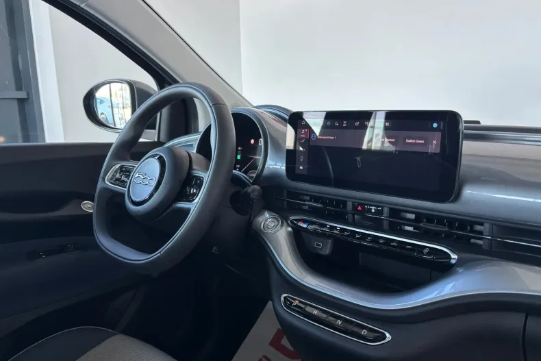 Fiat 500e din 2022 cu 8.656 km - oferta FIA193631 - foto 7