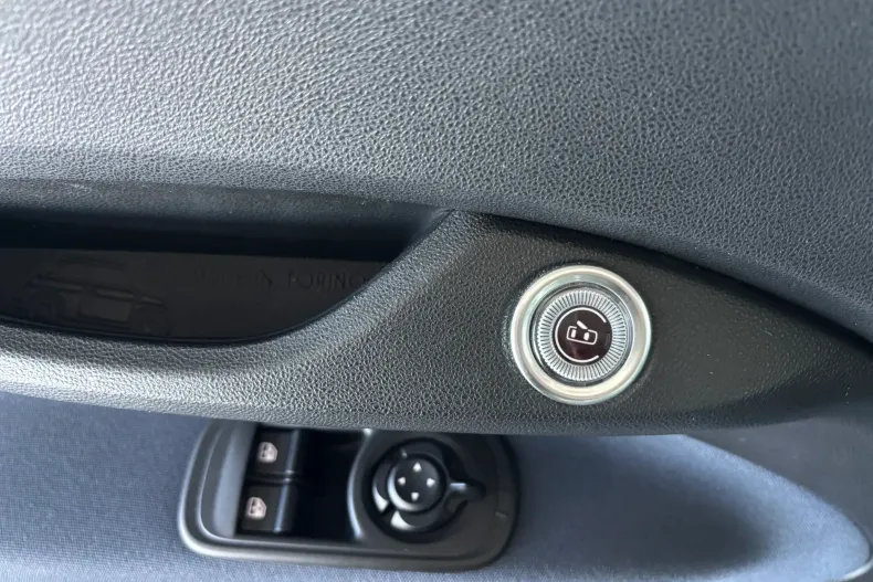 Fiat 500e din 2022 cu 8.656 km - oferta FIA193631 - foto 16