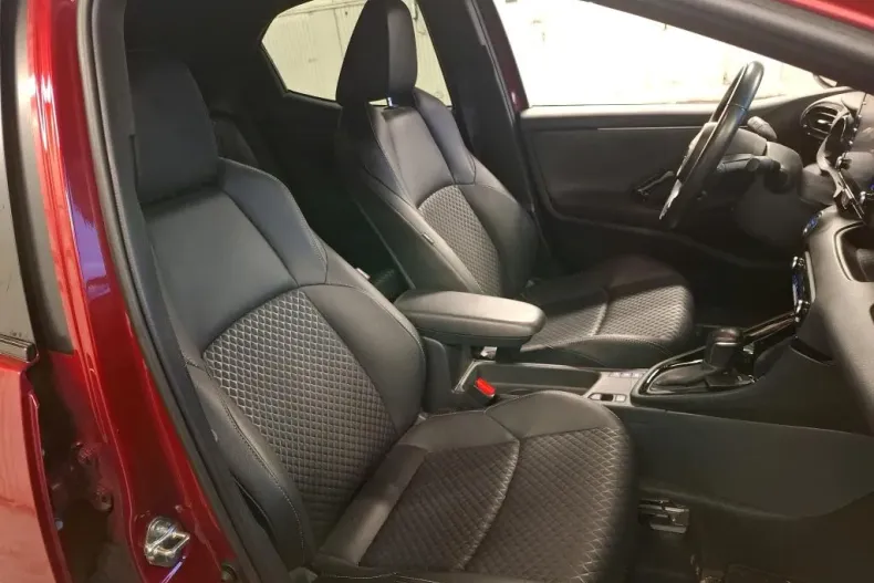 Toyota Yaris din 2020 cu 59.558 km - oferta TOY193633 - foto 3