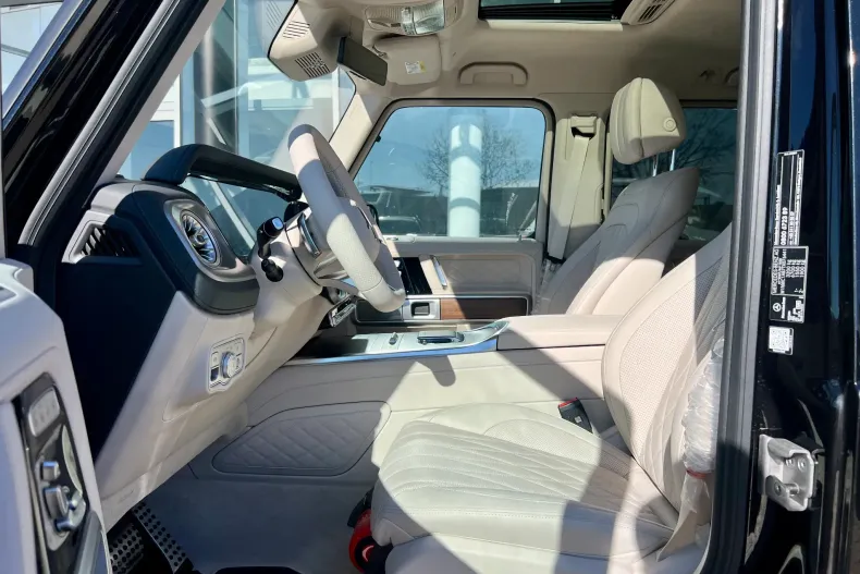 Mercedes-Benz G din 2026 cu 10 km - oferta MER193635 - foto 12