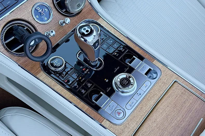 Bentley Continental din 2024 cu 11.900 km - oferta BEN193693 - foto 18