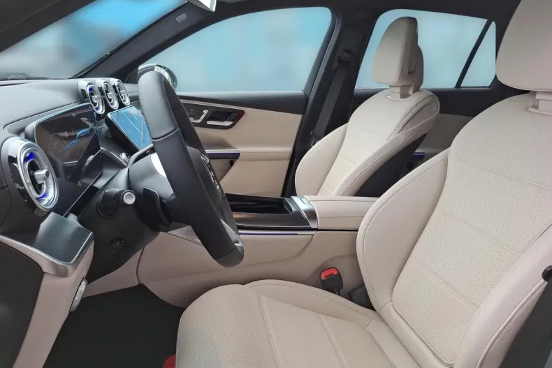 Mercedes-Benz GLC din 2026 cu 5.000 km - oferta MER193711 - foto 13
