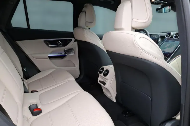 Mercedes-Benz GLC din 2026 cu 5.000 km - oferta MER193711 - foto 14