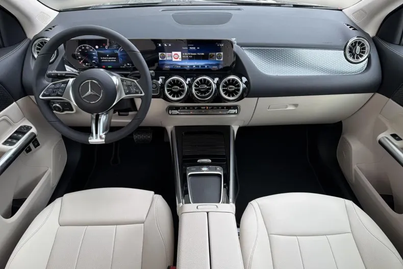 Mercedes-Benz GLA din 2026 cu 5.000 km - oferta MER193712 - foto 10