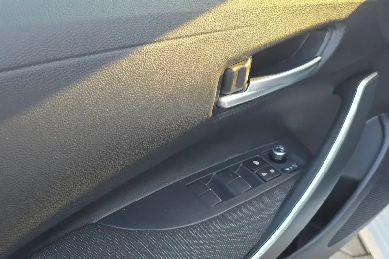 Toyota Corolla din 2025 cu 2.626 km - oferta TOY193723 - foto 7