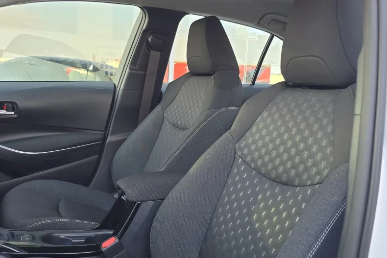 Toyota Corolla din 2025 cu 2.626 km - oferta TOY193723 - foto 16