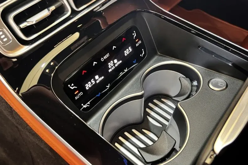 Mercedes-Benz S din 2022 cu 29.000 km - oferta MER193736 - foto 37