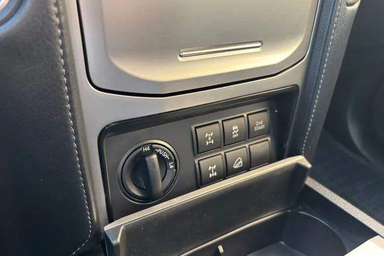 Toyota Land Cruiser din 2022 cu 117.000 km - oferta TOY193819 - foto 25