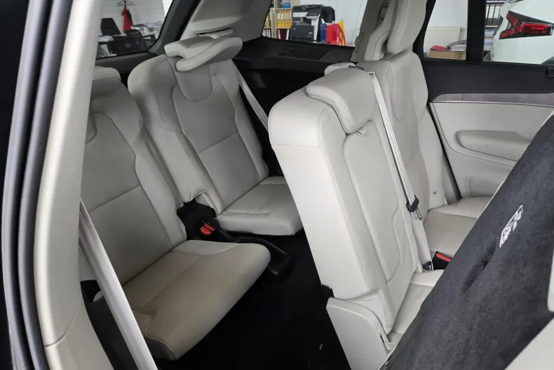 Volvo XC90 din 2023 cu 74.226 km - oferta VOL193853 - foto 24