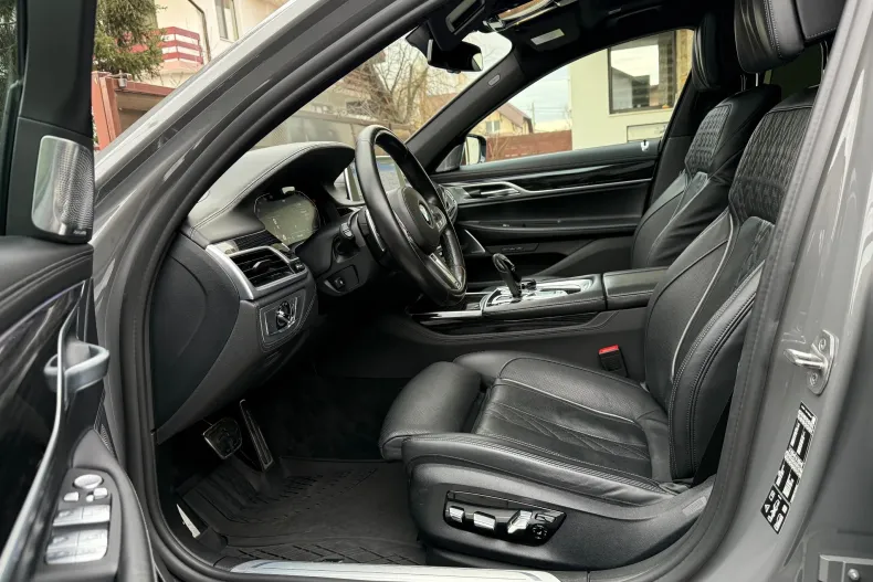 BMW 730d (Seria 7) din 2021 cu 45.509 km - oferta BMW193856 - foto 12