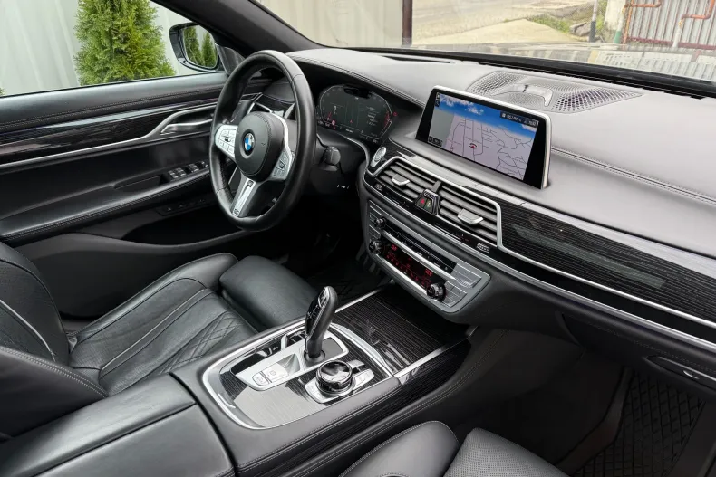 BMW 730d (Seria 7) din 2021 cu 45.509 km - oferta BMW193856 - foto 19