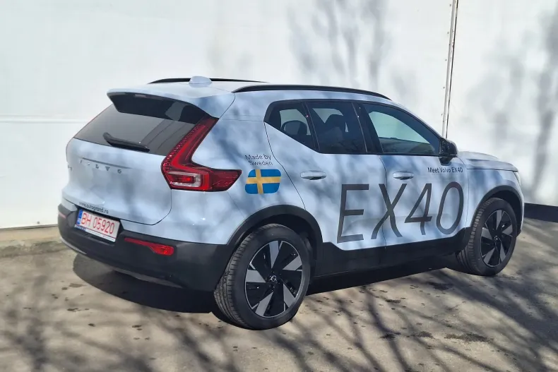 Volvo XC40 din 2025 cu 500 km - oferta VOL193863 - foto 12