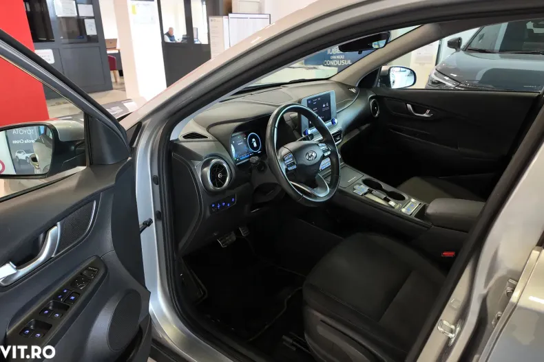 Hyundai Kona din 2022 cu 10.900 km - oferta HYU193868 - foto 12