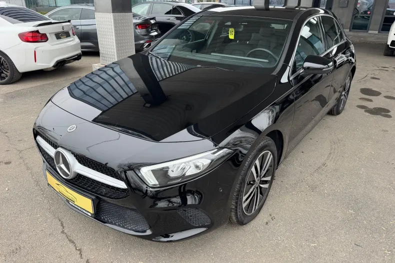 Mercedes-Benz A 250 (Clasa A) din 2021 cu 24.880 km - oferta MER193869 - foto 1