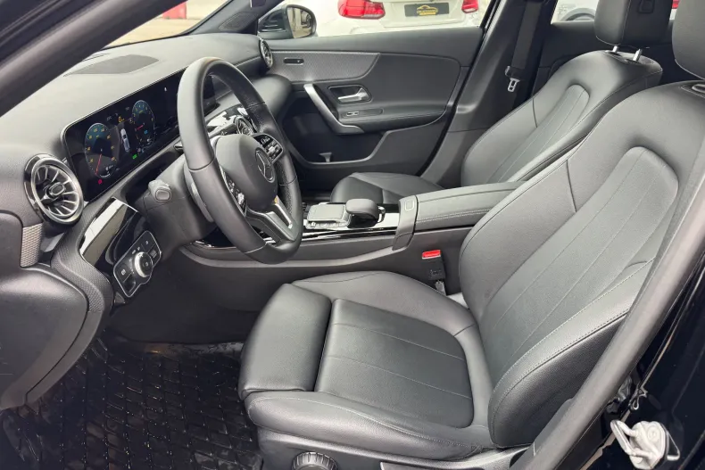 Mercedes-Benz A 250 (Clasa A) din 2021 cu 24.880 km - oferta MER193869 - foto 13