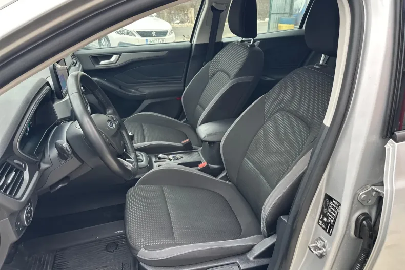 Ford Focus din 2022 cu 69.416 km - oferta FOR193870 - foto 9