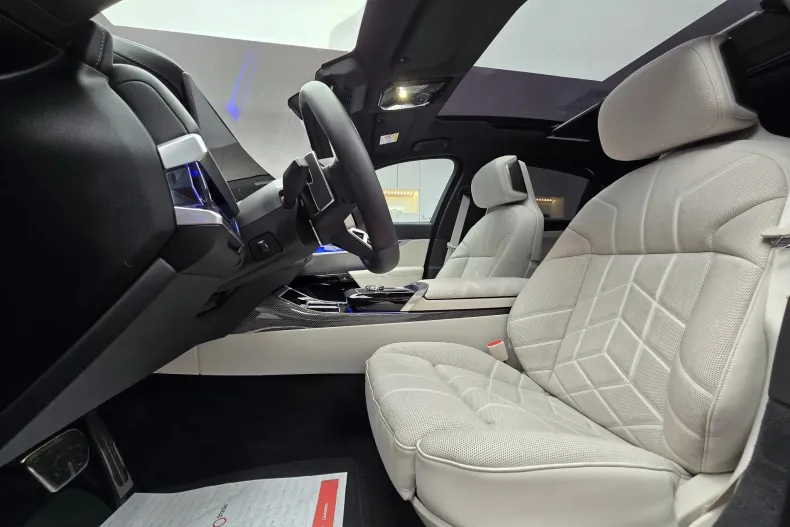 BMW 740d (Seria 7) din 2025 cu 26.500 km - oferta BMW193875 - foto 22