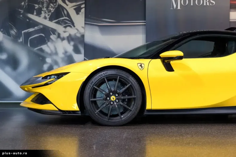 Ferrari SF90 din 2024 cu 2.500 km - oferta FER193905 - foto 4
