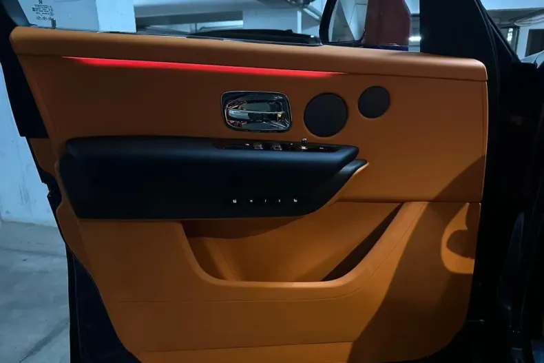 Rolls-Royce Cullinan din 2023 cu 29.160 km - oferta ROL193906 - foto 13