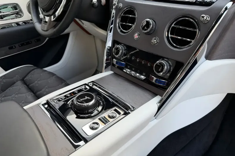 Rolls-Royce Cullinan din 2024 cu 14.747 km - oferta ROL193913 - foto 32